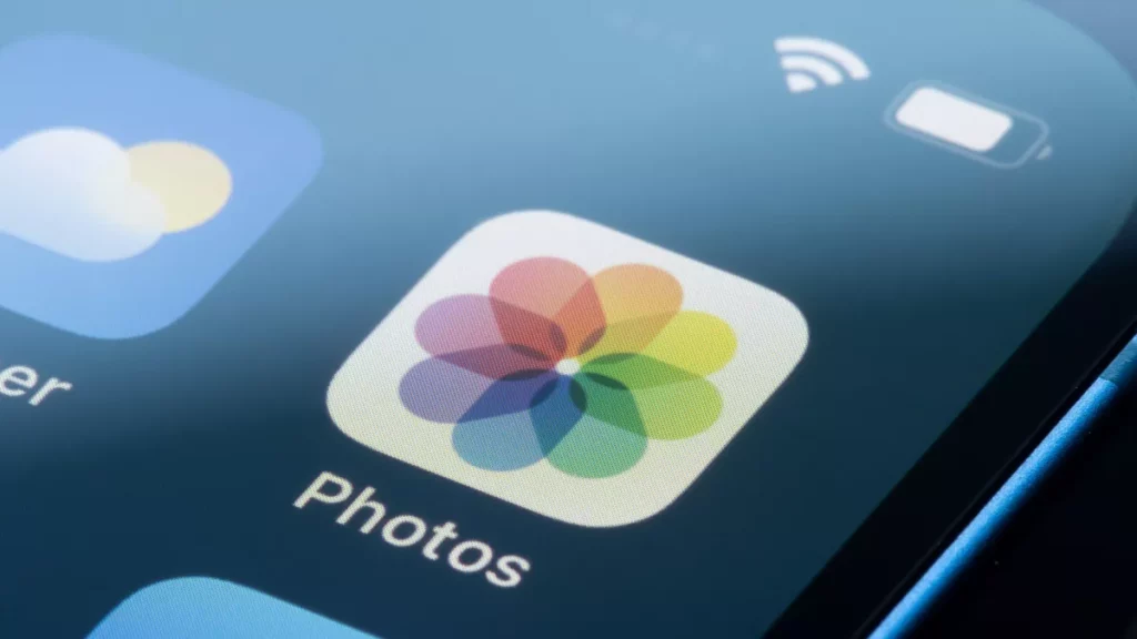 How to hide photos iOS 16