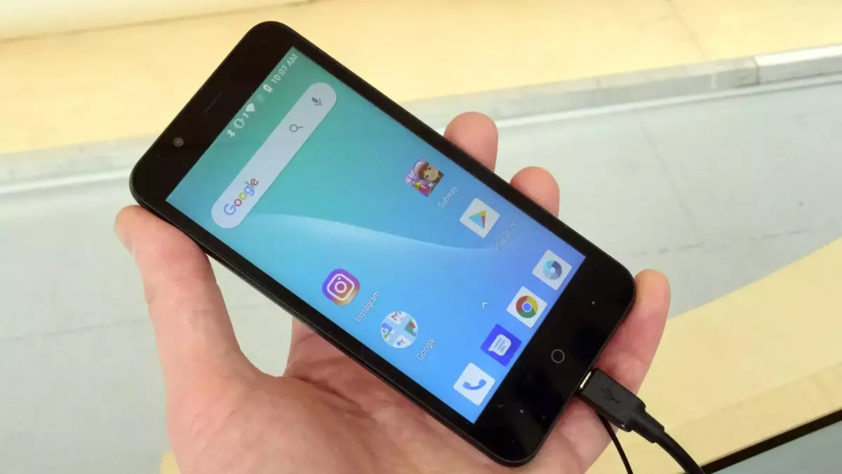 How does the Android Go version works