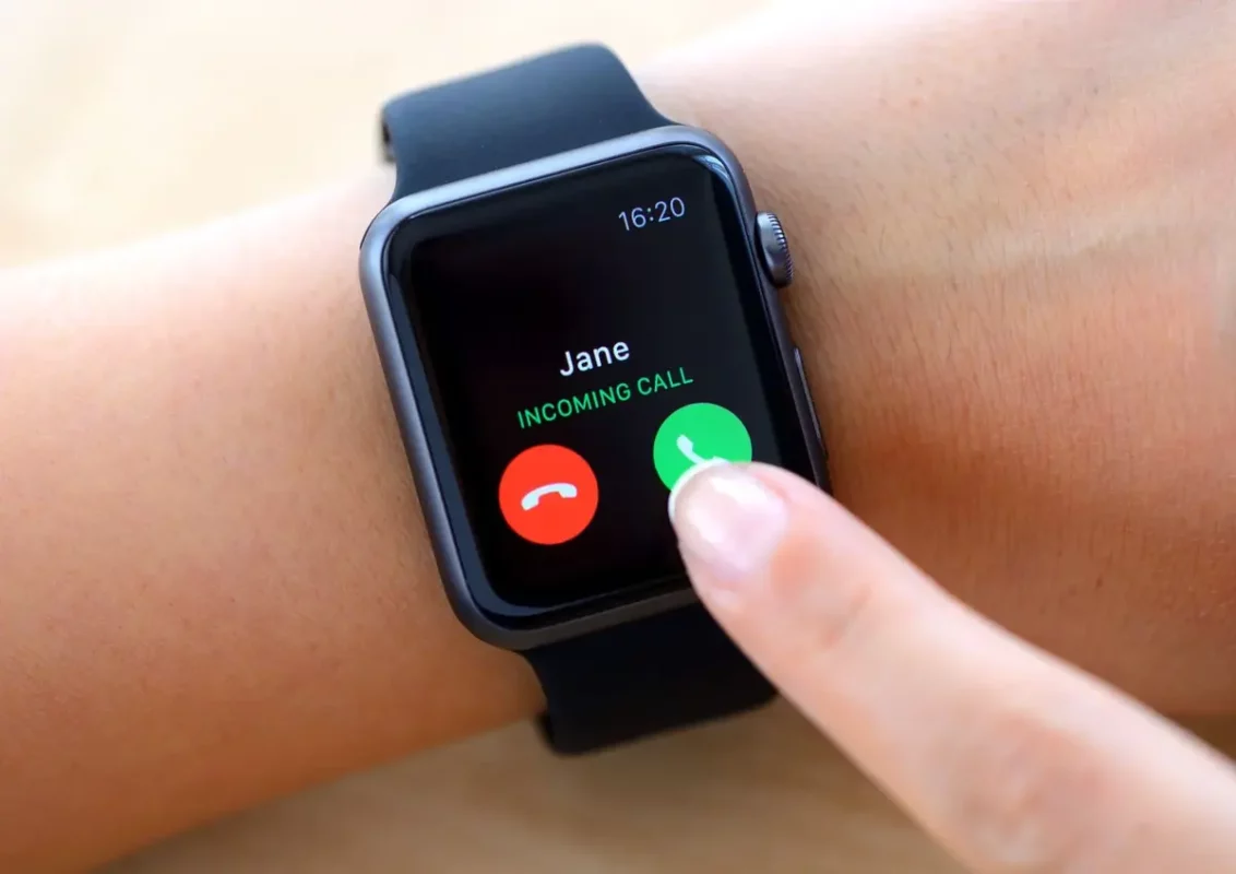 Smart Lock from your Smartwatch without PIN