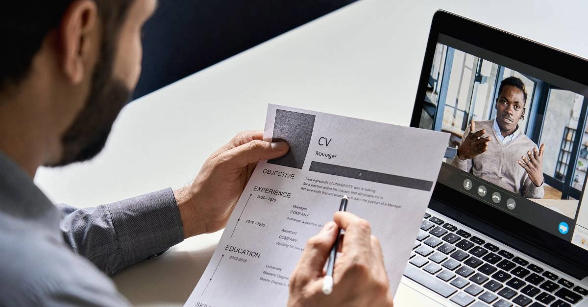 Online job interviews main aspects