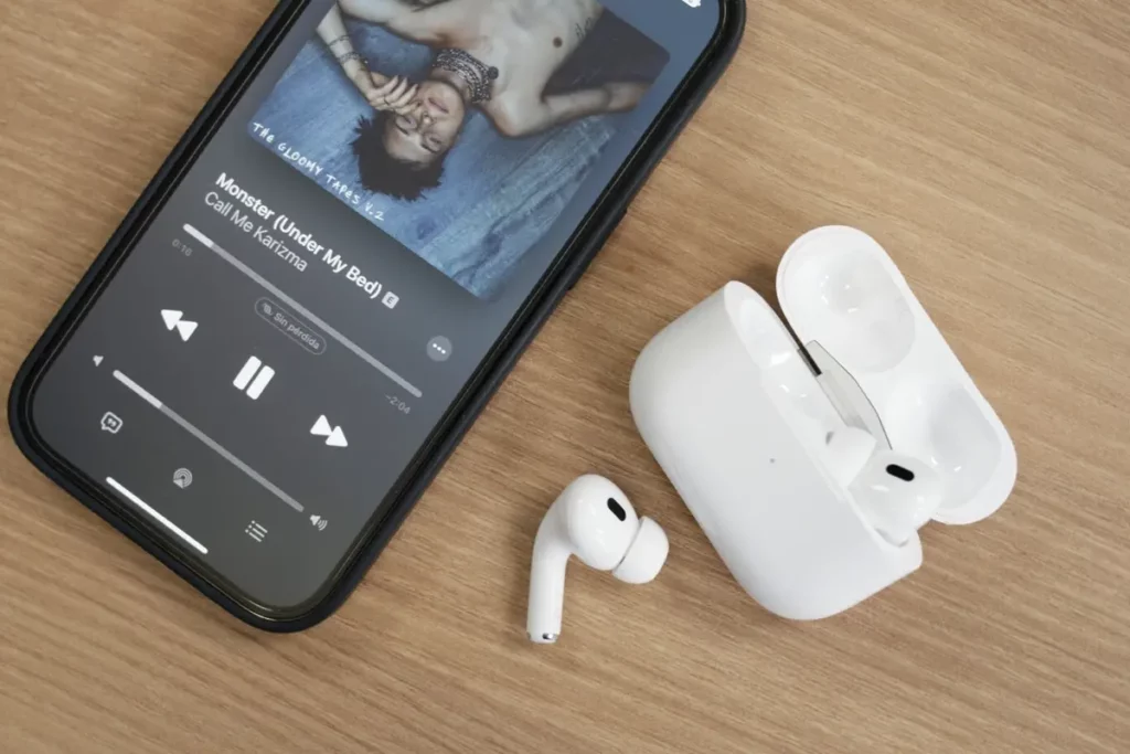 Listen music with two pairs of AirPods in the iPhone