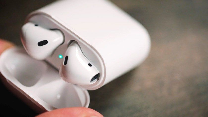 Apple AirPods