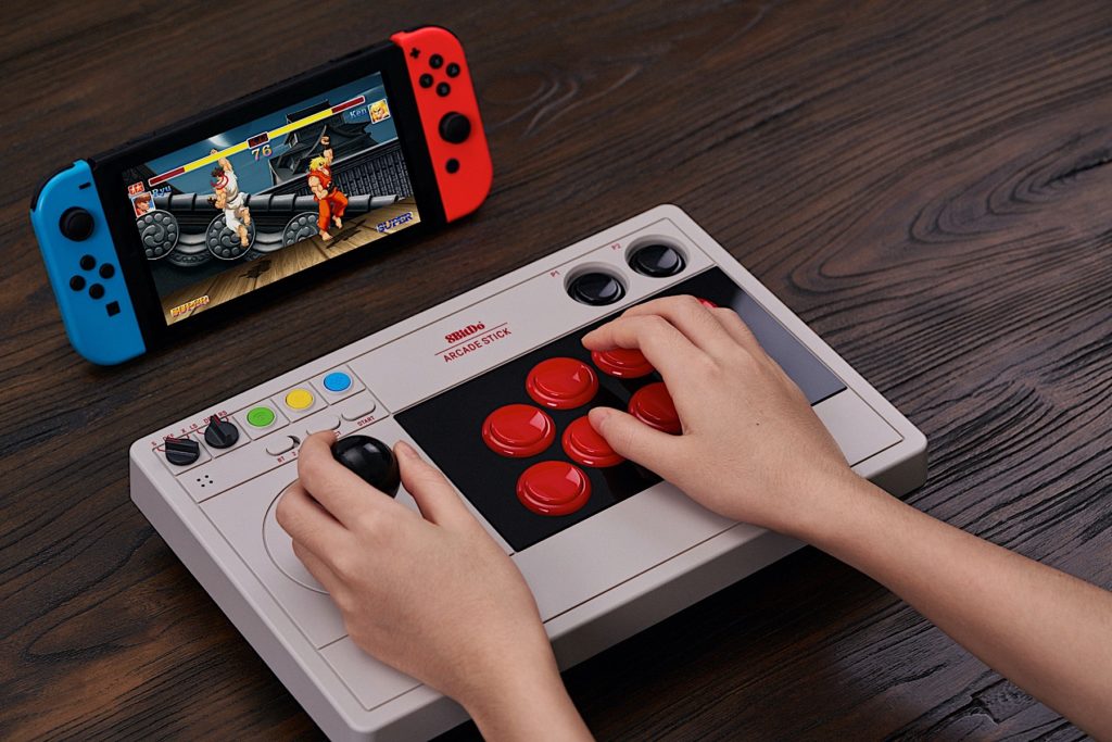 stick arcade de 8BitDo para Switch y PC