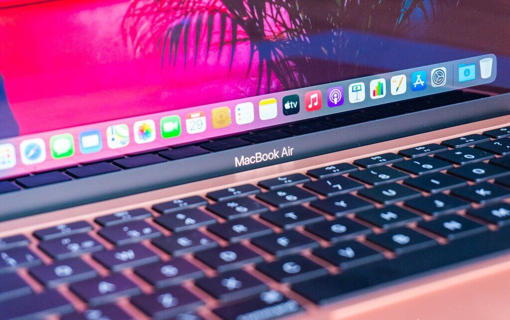 Cómo forzar una carga completa de una MacBook