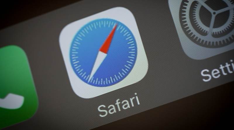 Cómo ver todas las tarjetas de crédito guardadas en Safari en iPhone o iPad