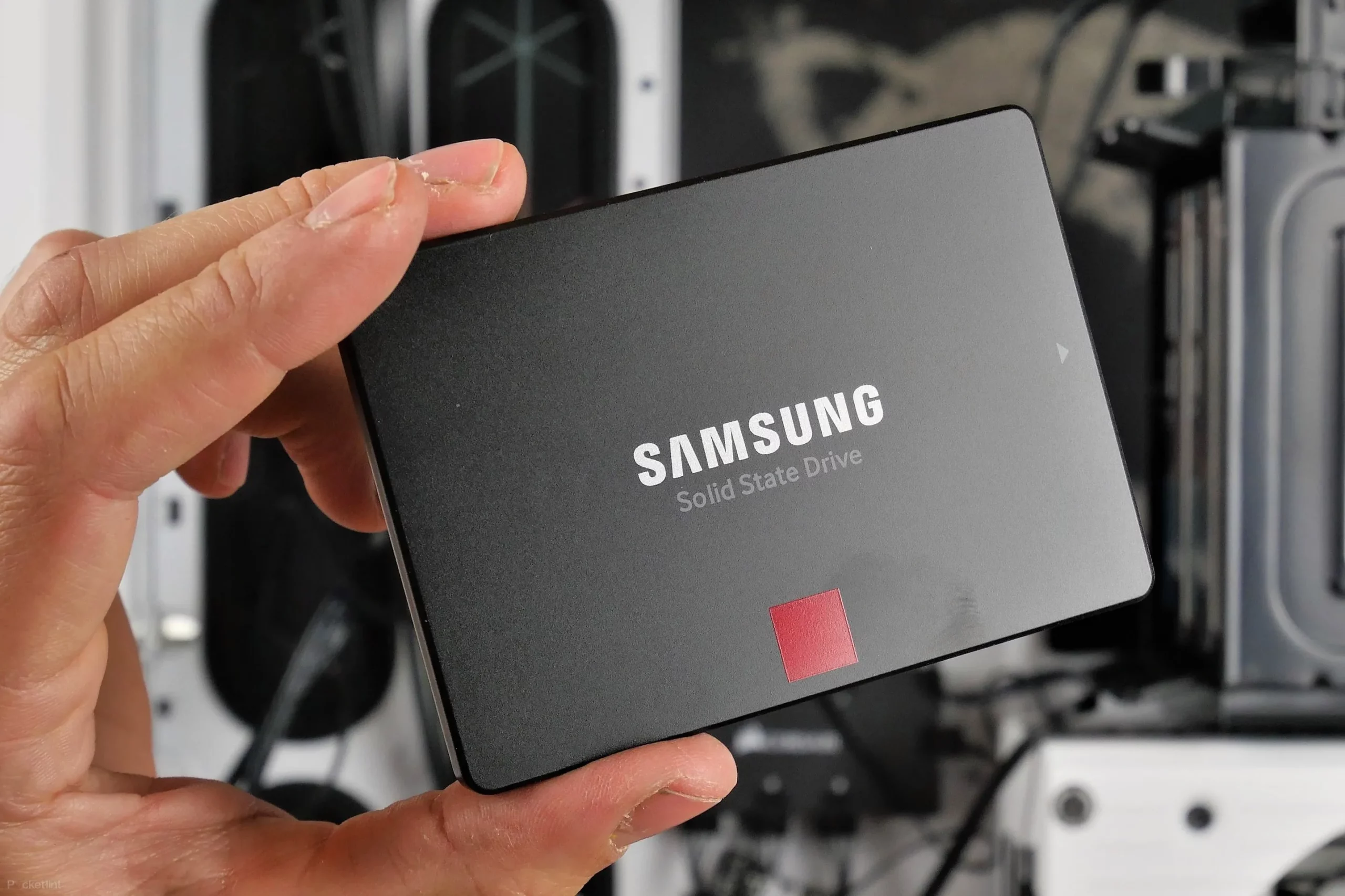 no hace falta reemplazar tu antiguo PC, es mejor cambiar a un SSD