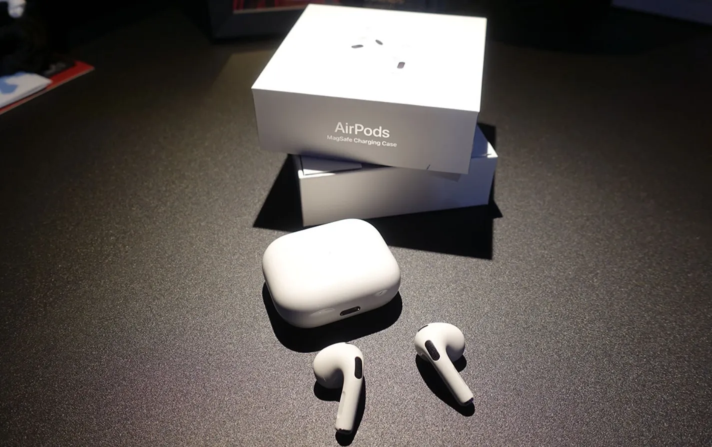 airpods usb-c