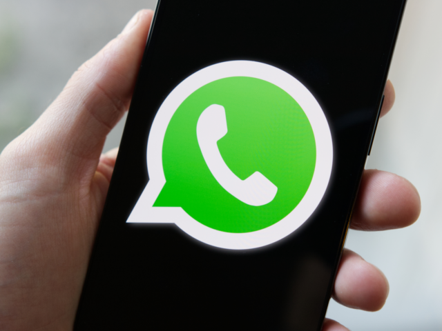 Se añaden efectos de realidad aumentada y función de escanear de documentos en WhatsApp para iOS