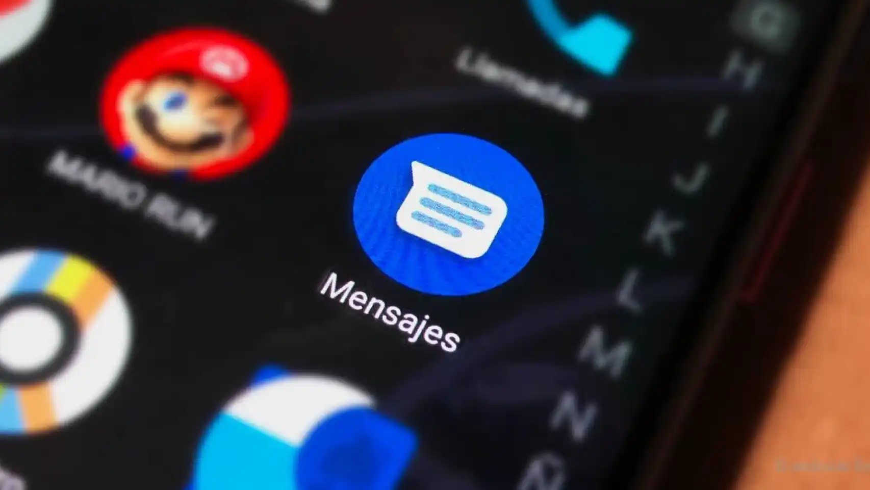 Cómo guardar mensajes de texto en Android