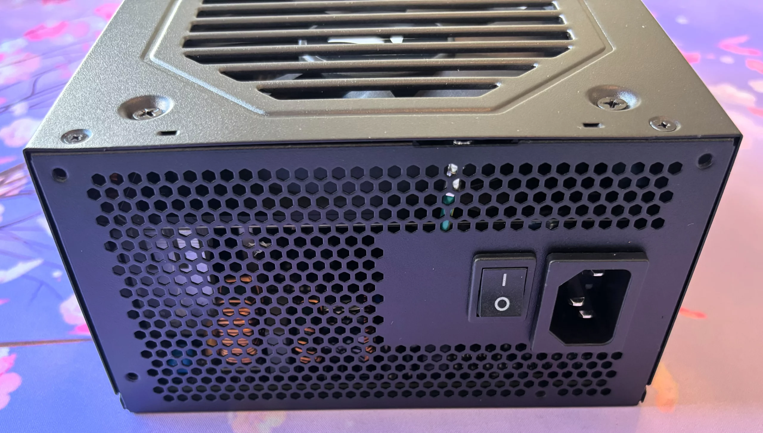 Fuente de alimentación Sharkoon REBEL P10 de 750W