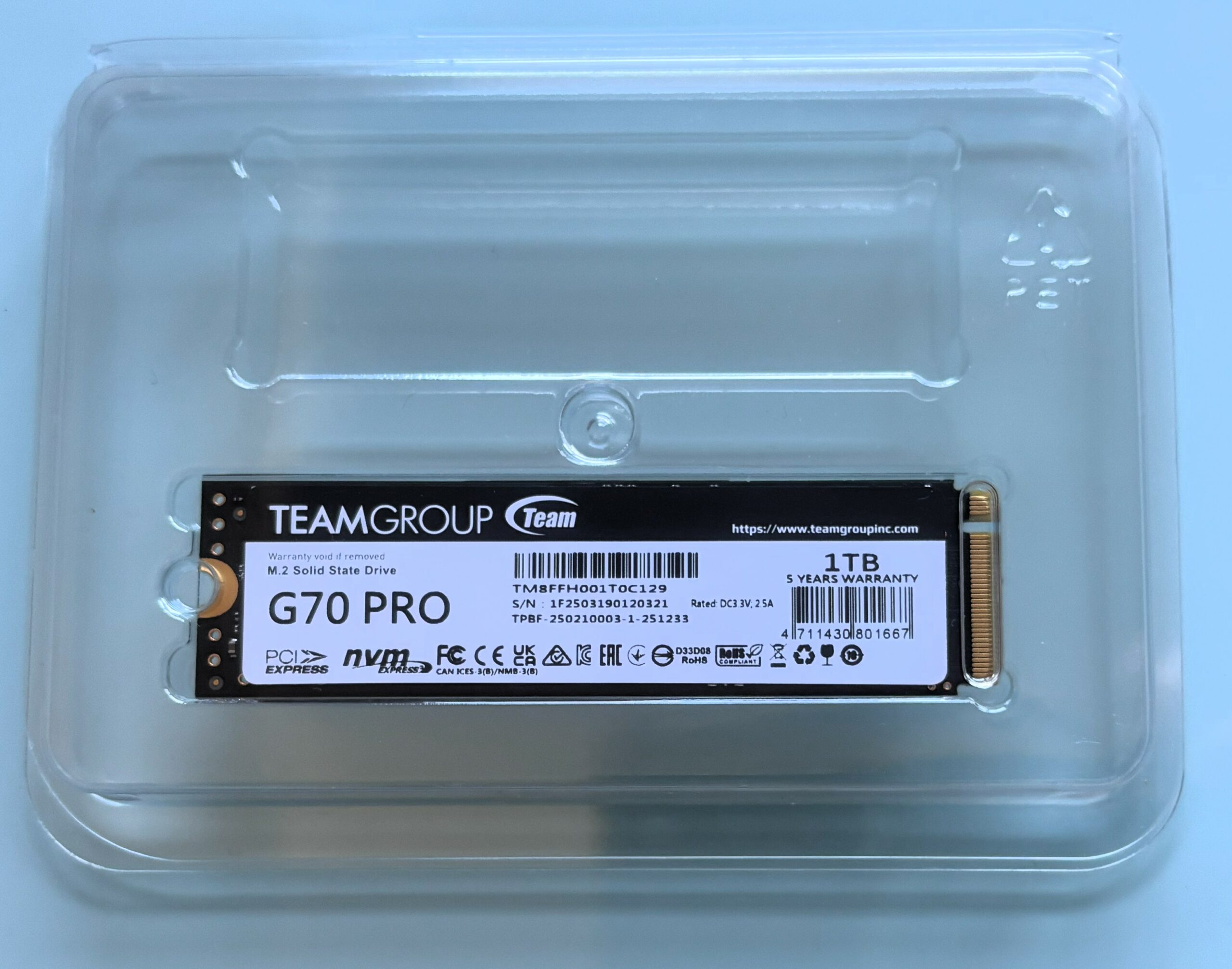 TEAMGROUP T-FORCE G70 PRO M.2 2280 PCIe Gen4x4 SSD 1TB embalaje