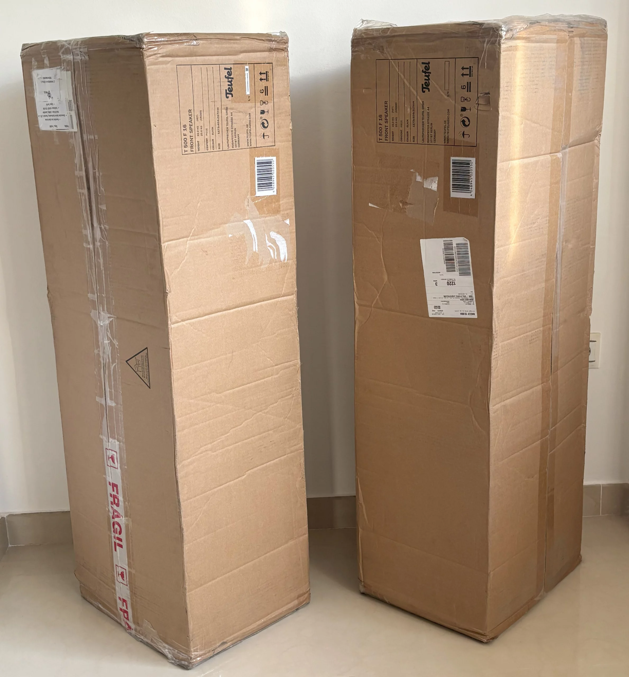 Embalaje y contenido de los Teufel Theater 500