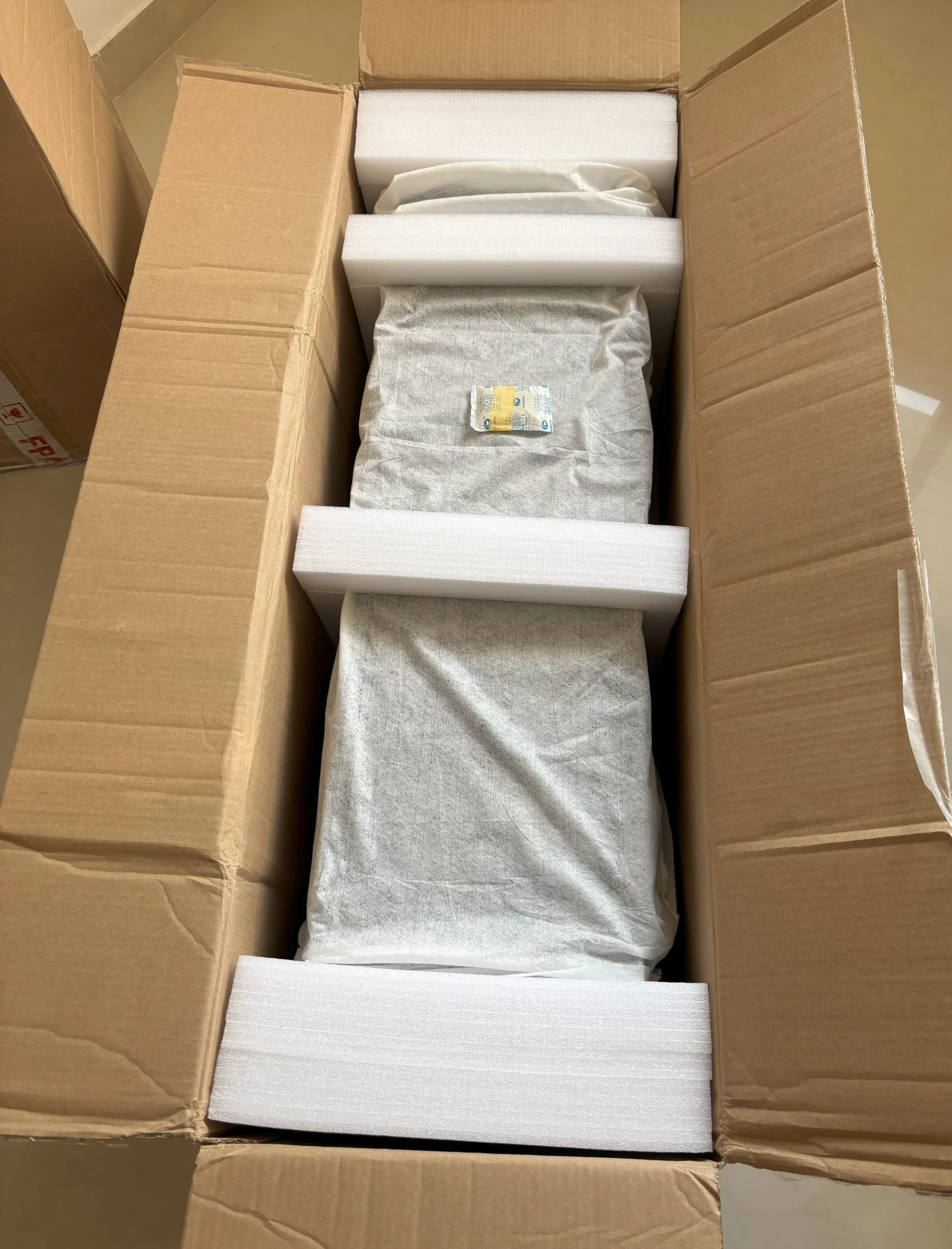 Embalaje y contenido de los Teufel Theater 500