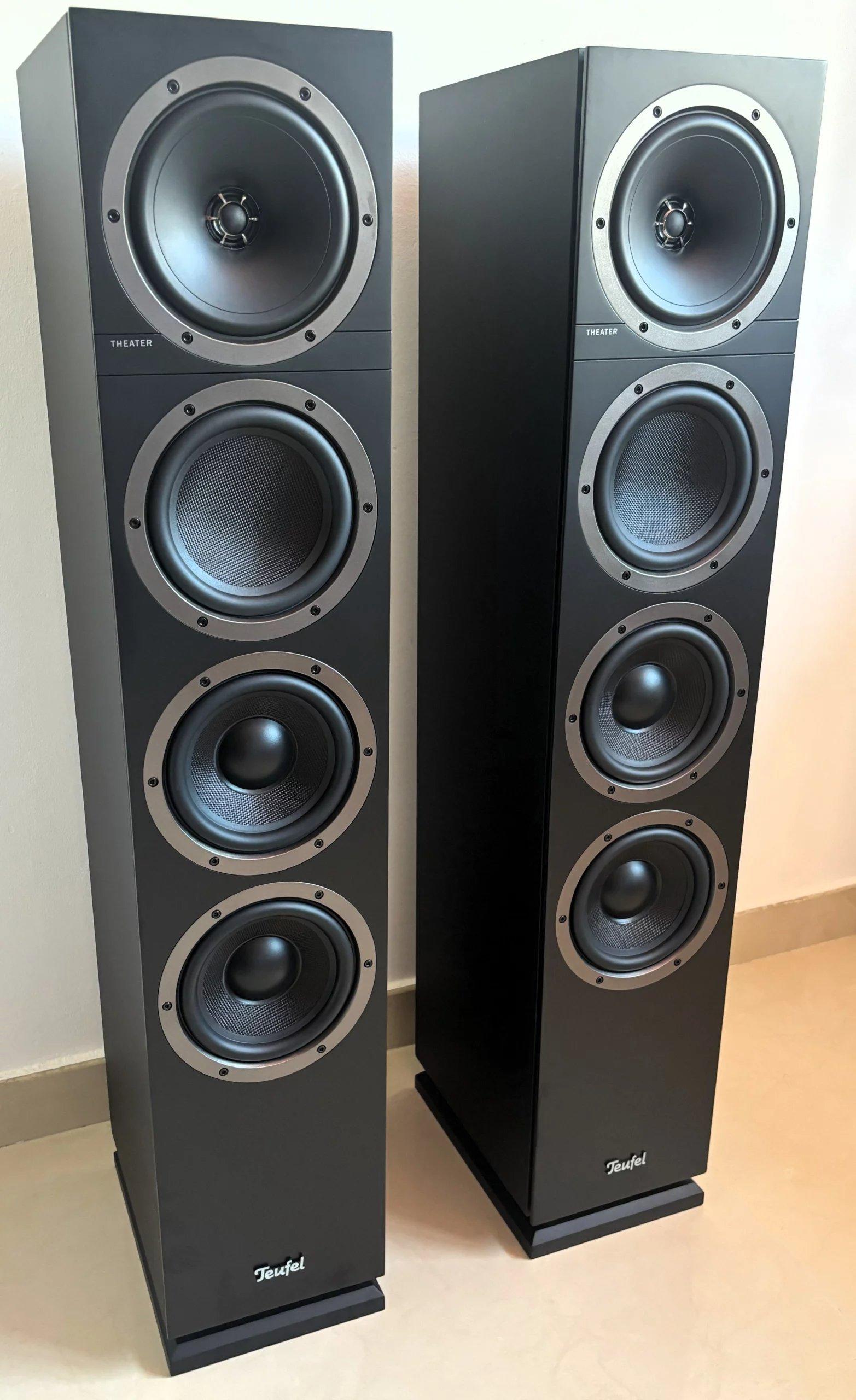 Altavoces de torre Teufel Theater 500