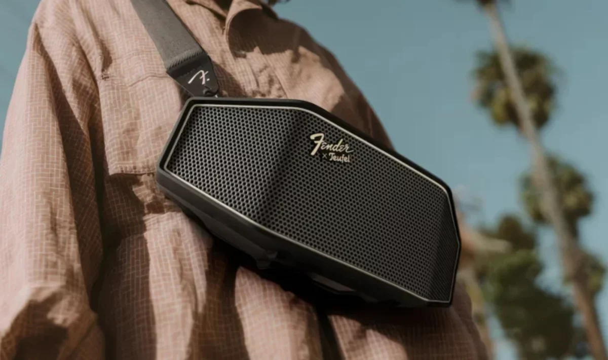 Fender ROCKSTER CROSS 2